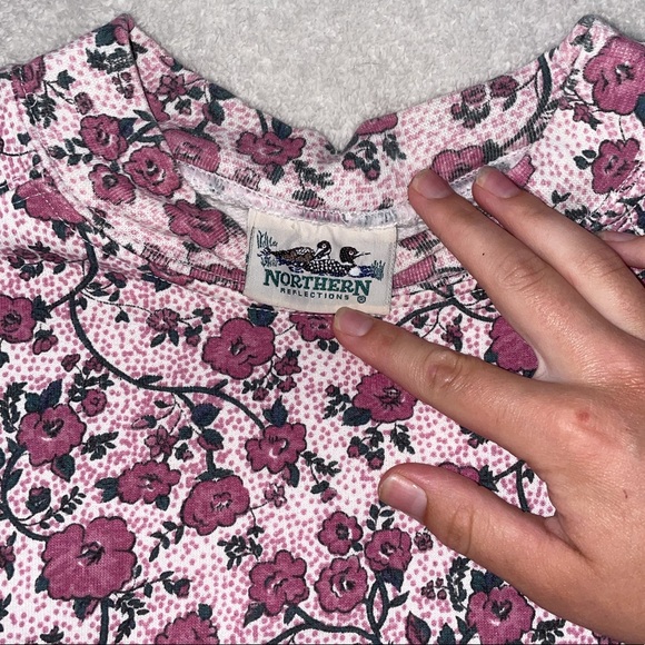 Northern Reflections Floral Crewneck Sweater - Picture 5 of 6